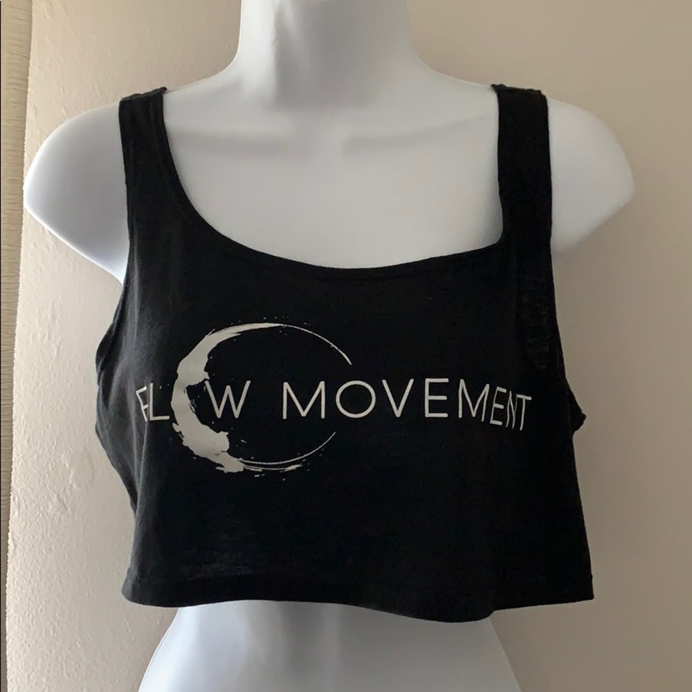 Flow movement crop top